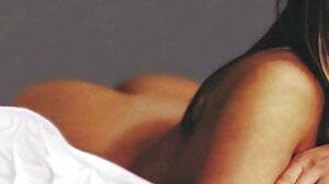 Tattooed Babe Vanessa Vega නිවසේ නැවතී ඇගේ BF තෘප්තිමත් කරයි