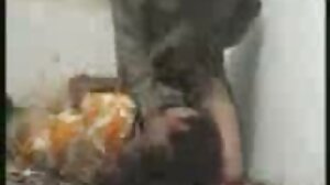 Latina milf සහ stepteen බෙදාගන්නා කුකුළා