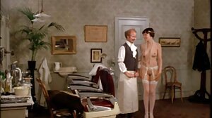 සිත් ඇදගන්නා යෞවන ලියෝනි අප්රේල් නොනවතින හාඩ්කෝර් එකක කෙලවරයි