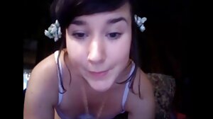 ආසියාතික යෞවනයන් වාචිකව ගමන් කරයි