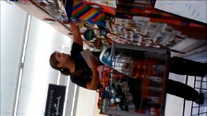 MILF ජපන් බබෙක් කම්පන යන්ත්‍ර සමඟ ක්‍රියාත්මක විය