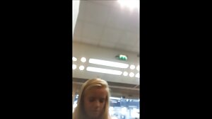 අම්මා කැරන් ෆිෂර් සුළු දියණියන් වන මොලී බෙනට්ගේ බීඑෆ්ට කෙලවයි