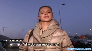 Kyouko Maki වෙරළේ තදින් කෙලවීමට කැමතියි